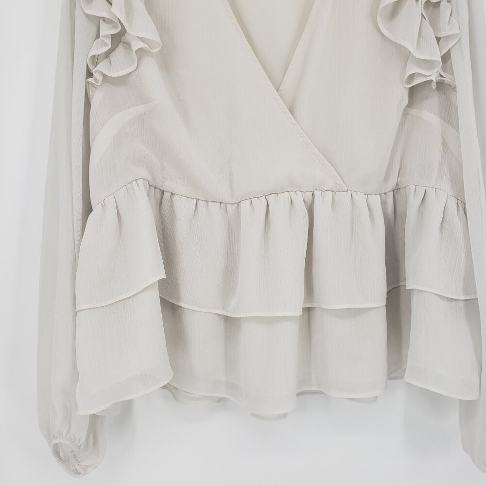 3/$25 422 Torrid Ruffle Top L Surplice V Neck Long Sleeve Blouse Cream Tiered 0 - Picture 6 of 9